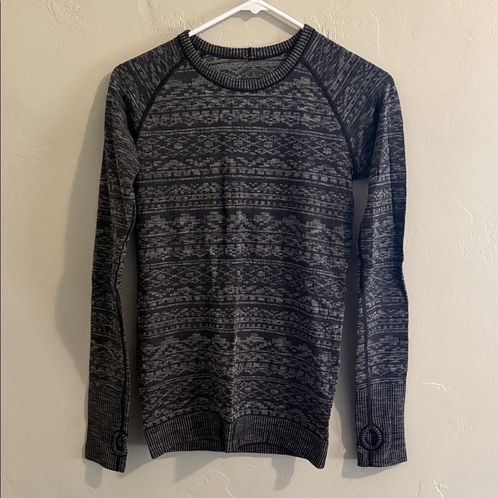 lululemon athletica Gray Patterned Thick Long Sleeve Top